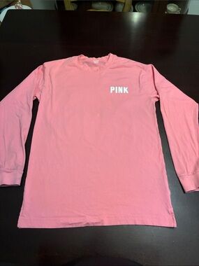 PINK Victoria's Secret Bubblegum Pink Long Sleeve Crew Tee